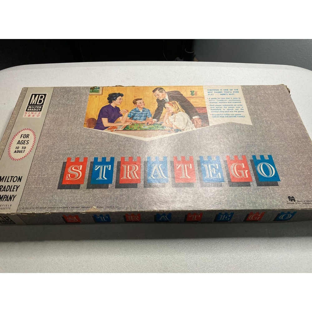 Stratego 1962 Board Game Milton Bradley Complete Tested War Strategy Tactics